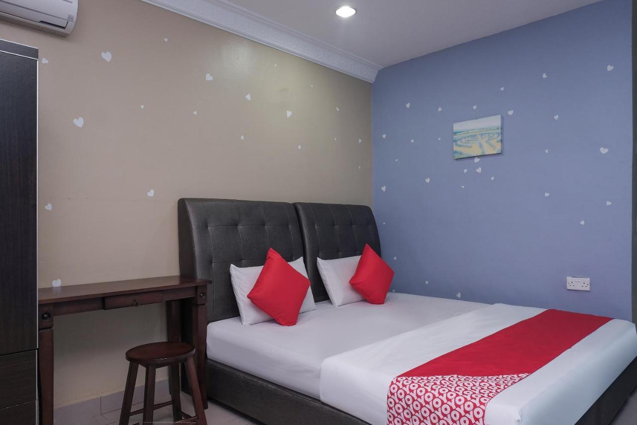 โอโย 90015 อินดะฮ์ ชาเลต์ Hotel กัวลา รอมปิน ภายนอก รูปภาพ